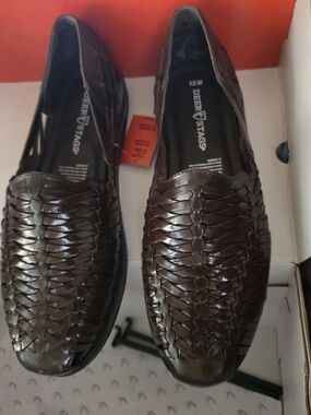 Tag Men's Dark Brown Woven Slip-On Loafers